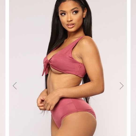 Swim suit - Picture 3 of 7